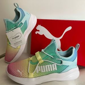 PUMA Soft Foam Girls Slip On Rainbow Sneakers Size: 1 1/2